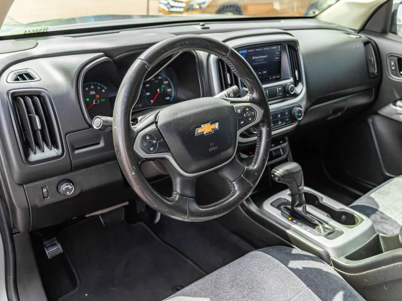 Used 2020 SATIN STEEL METALLIC Chevrolet 2WD LT image 8