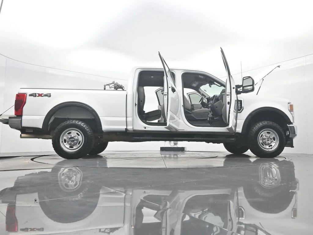 Used 2022 White Ford XL image 51