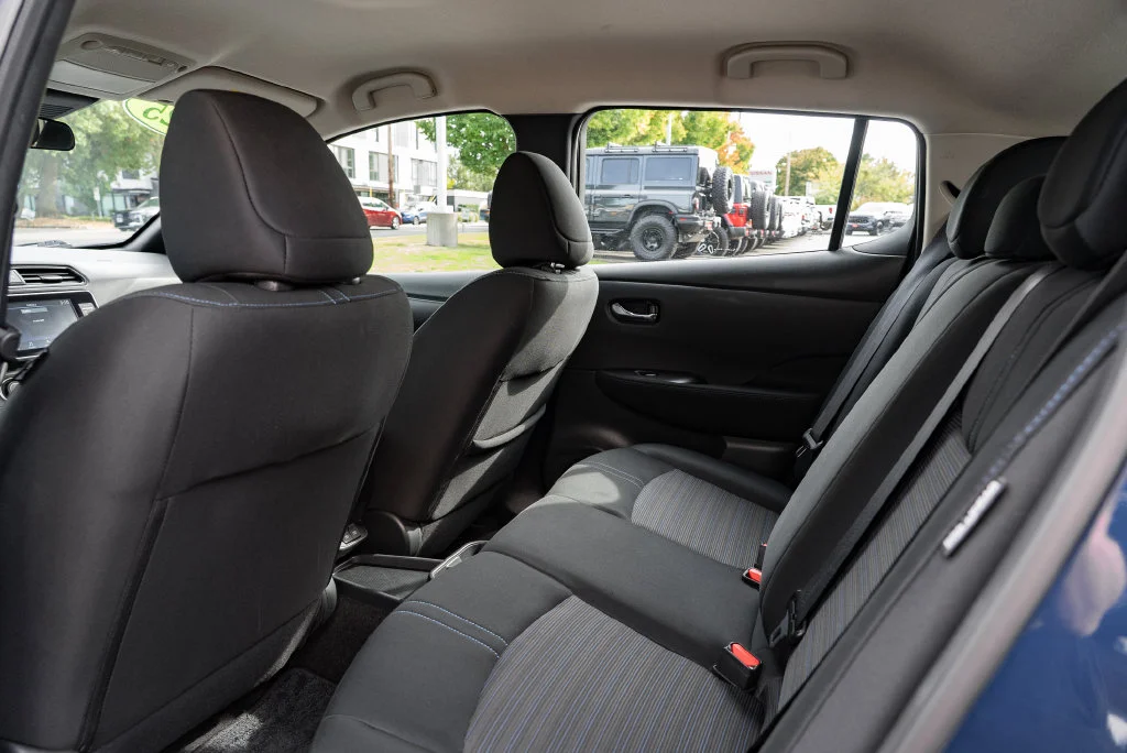 Used 2025 Blue Nissan S image 24