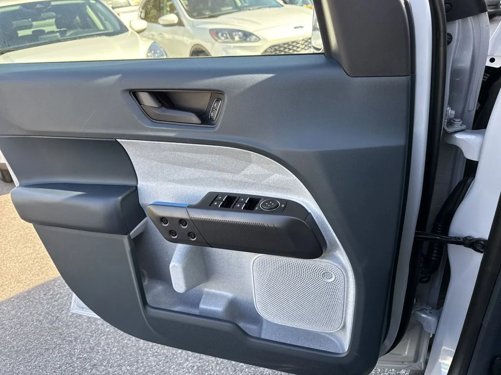 New 2026 White Ford XLT image 23