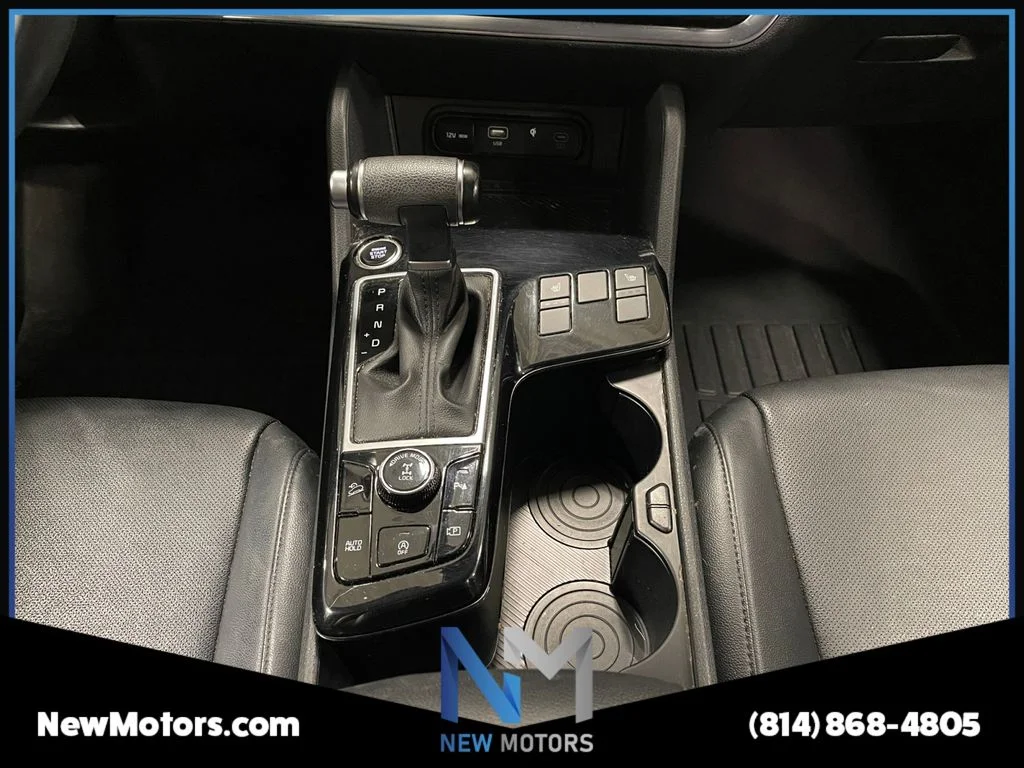 Used 2024 White Pearl Kia X-Line image 11