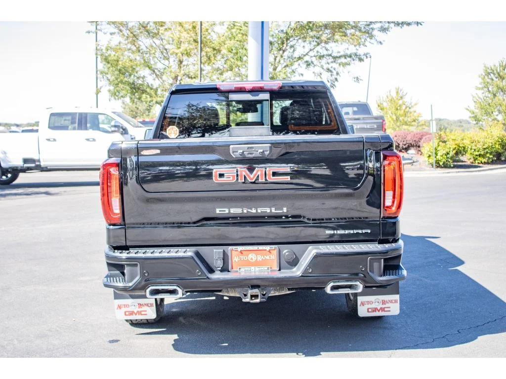 Used 2024 Onyx Black GMC Denali image 7