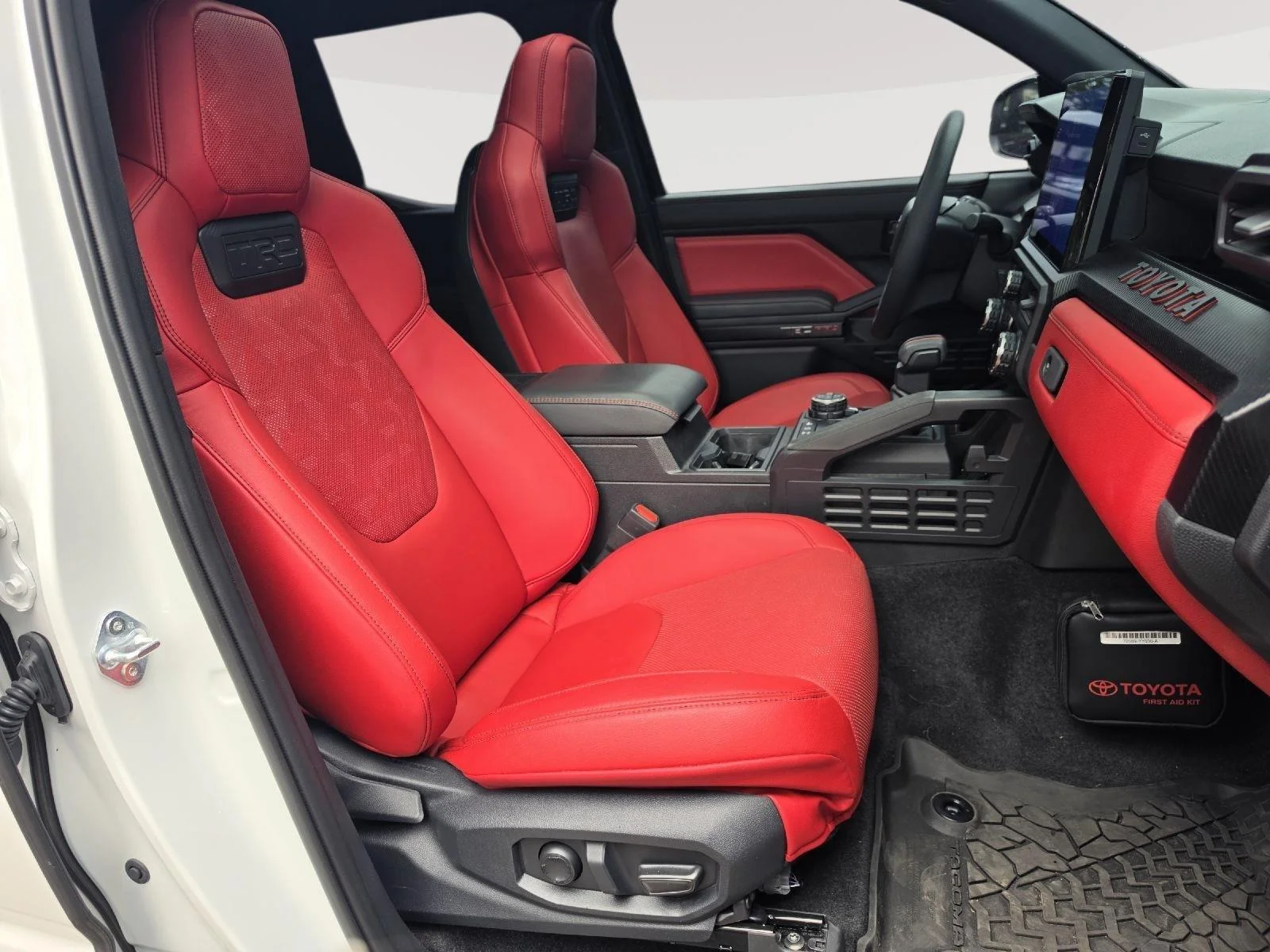 Certified Used 2025 Ice Cap w/Black Roof Toyota TRD Pro Hybrid image 15