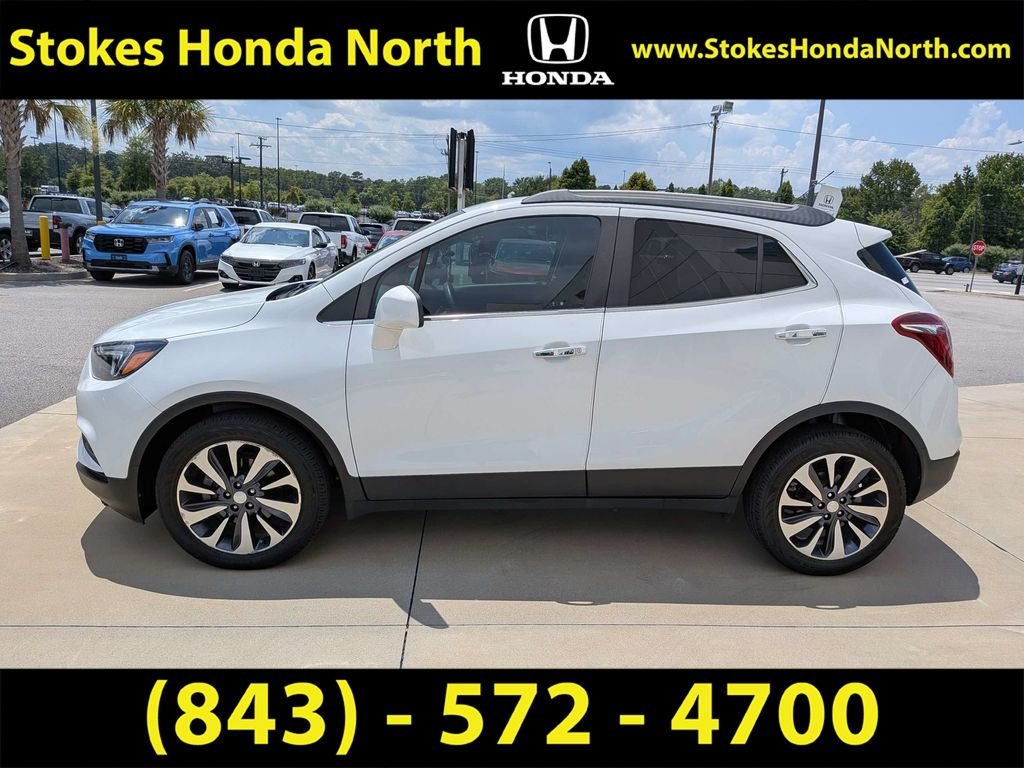 Used 2021 White Buick Preferred image 12