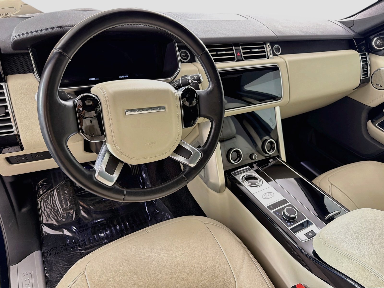 Used 2022 Portofino Blue Metallic Land Rover  image 10