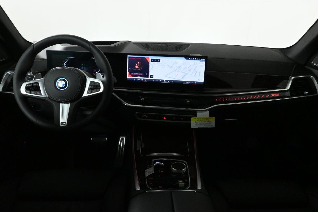 Used 2026 Black BMW xDrive50e image 18