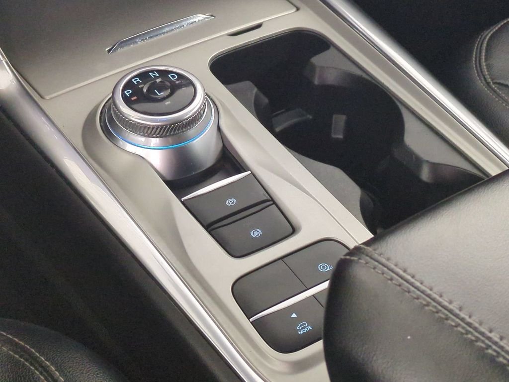 Used 2022 Black Ford Limited image 23