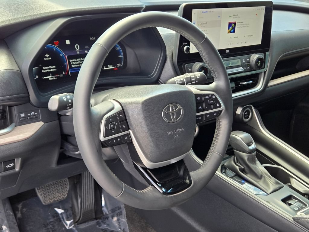 Used 2024 Blueprint Toyota XLE image 19