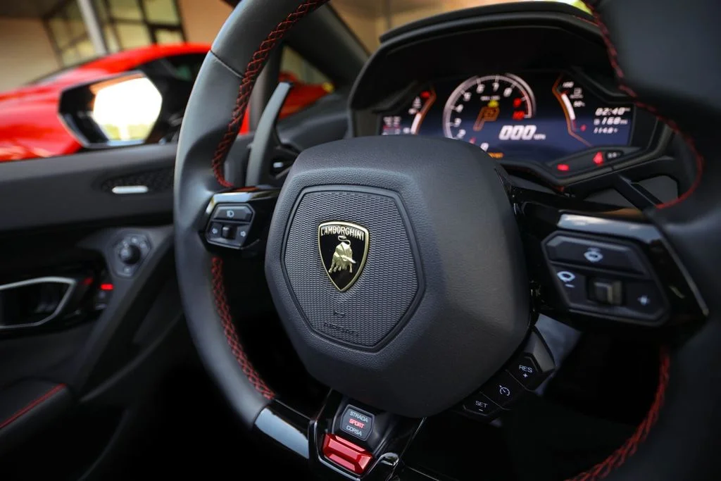 Used 2020 Nero Noctis Lamborghini Base image 34