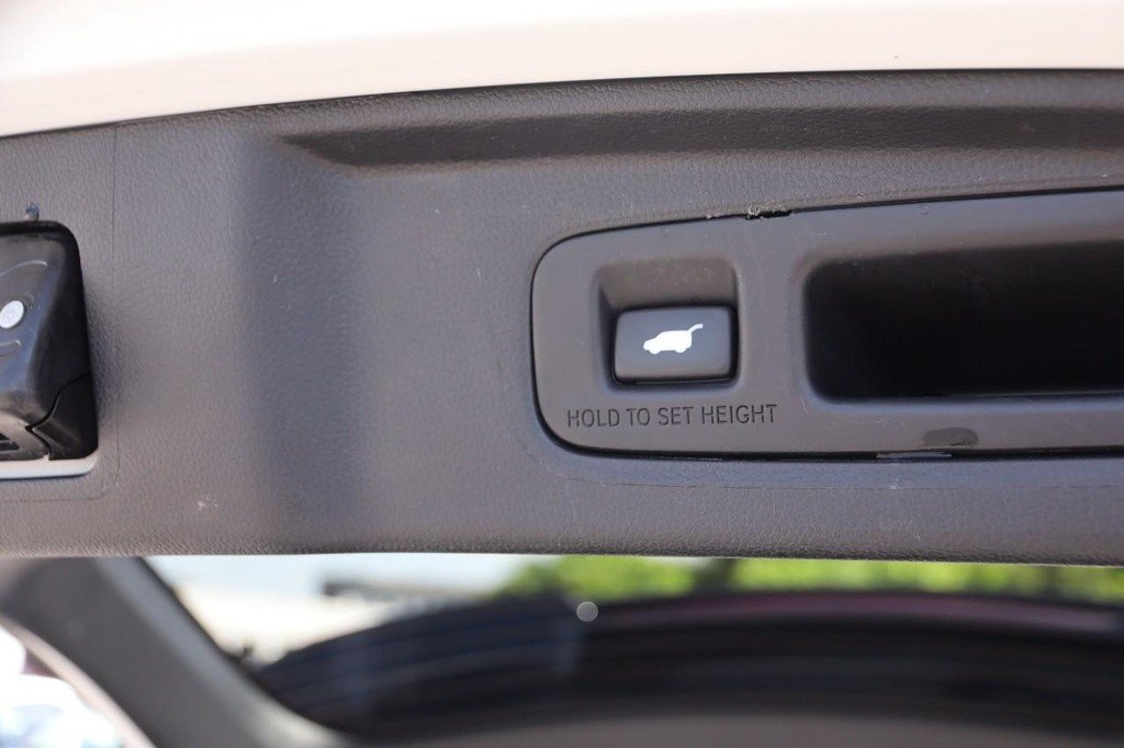 Used 2026 Platinum White Pearl Honda Sport Touring AWD image 8