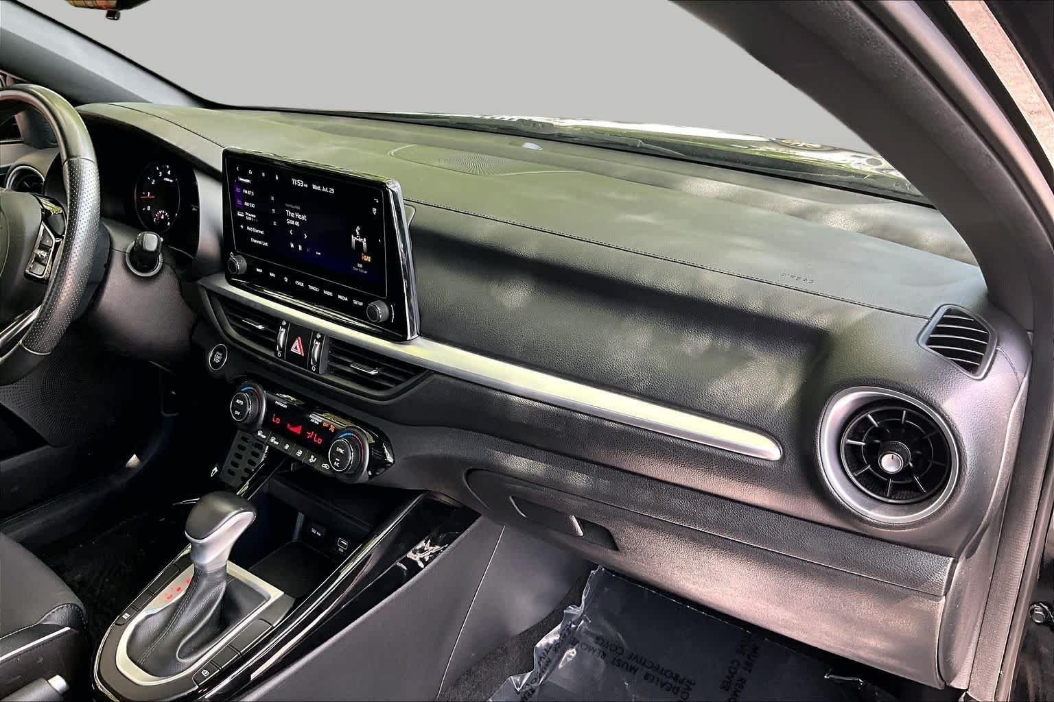 Used 2023 Aurora Black Kia GT-Line image 18