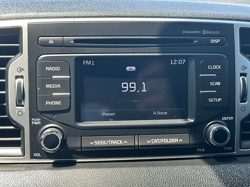 Used 2019 Red Kia LX image 27