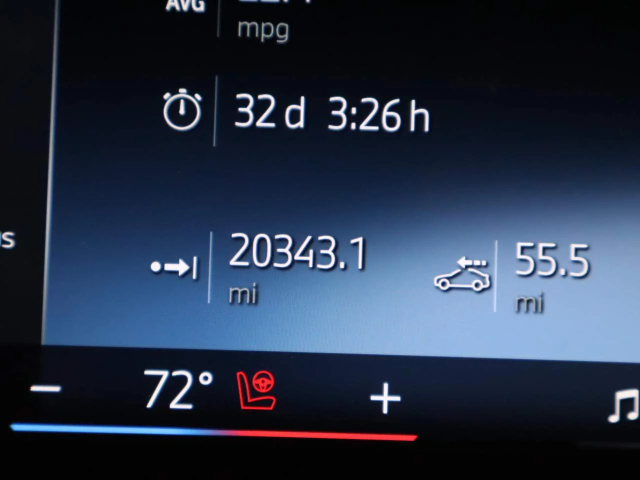 Used 2025 Black Sapphire Metallic BMW 740i image 8