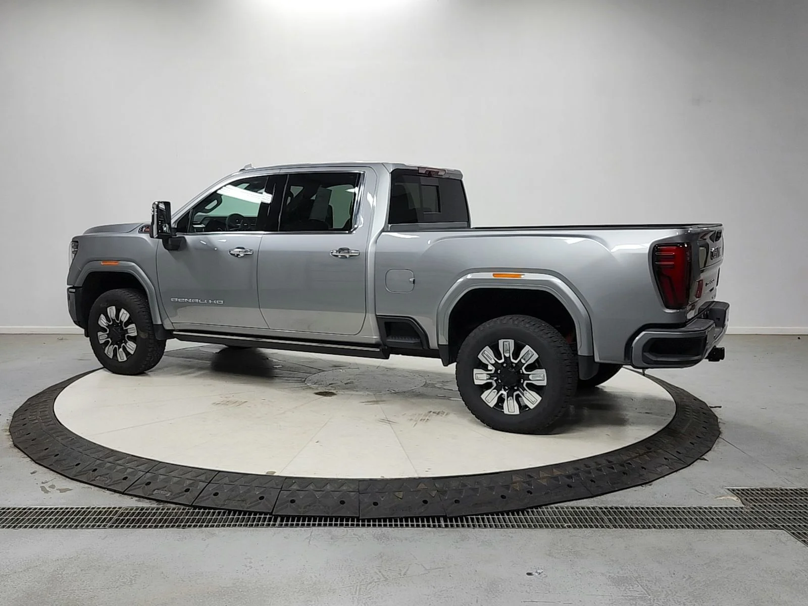 Used 2026 Sterling GMC Denali image 6