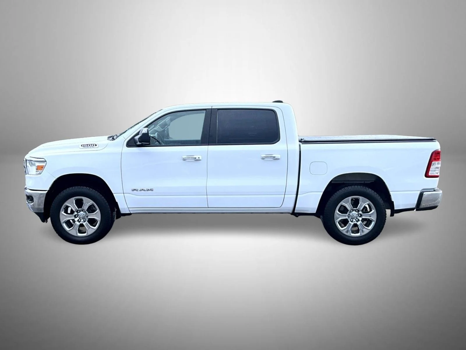 Used 2019 White Ram Big Horn/Lone Star image 8