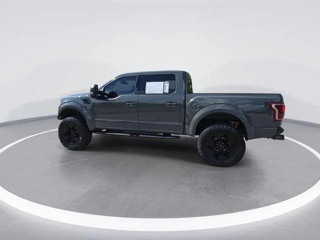 Used 2020  Ford Raptor image 6