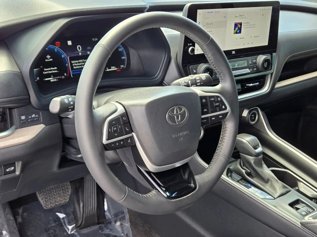 Used 2024 Blueprint Toyota XLE image 19