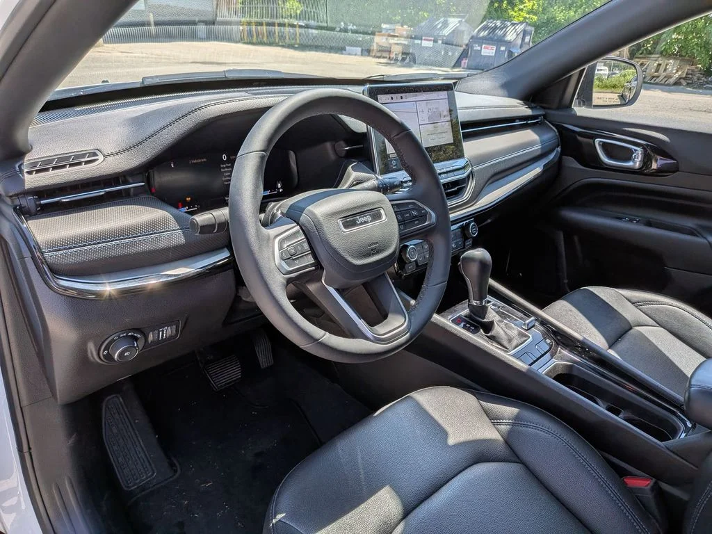 Used 2025 White Jeep Limited image 13
