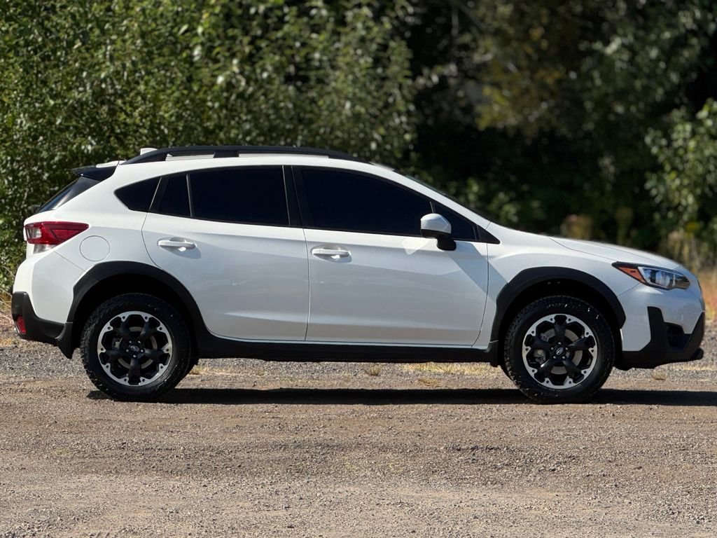Used 2021 Crystal White Pearl Subaru Premium image 8