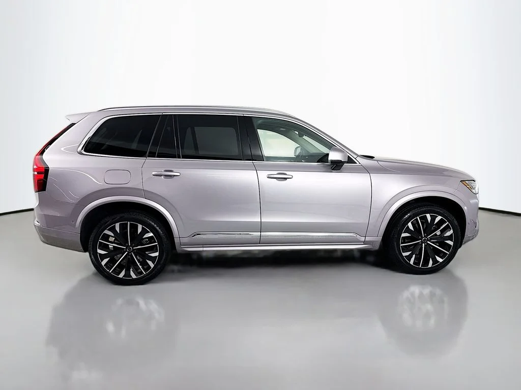 2026 Volvo XC90 Plus - Photo 8
