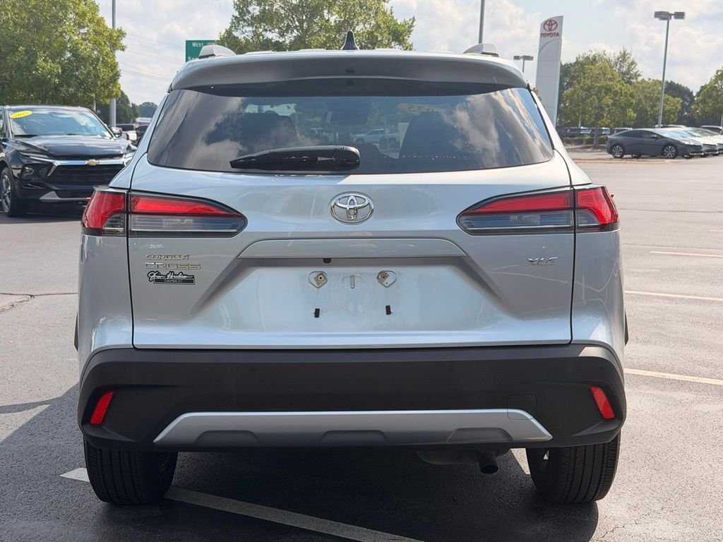 Used 2025 Silver Toyota XLE image 11