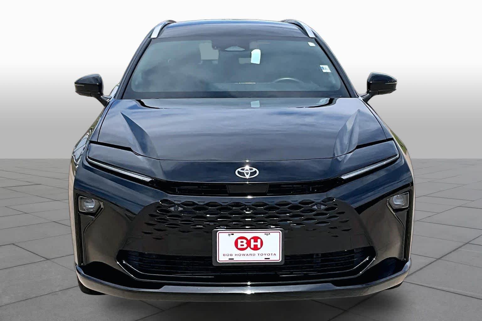 Pre-Owned 2025 Toyota Crown Signia Limited
