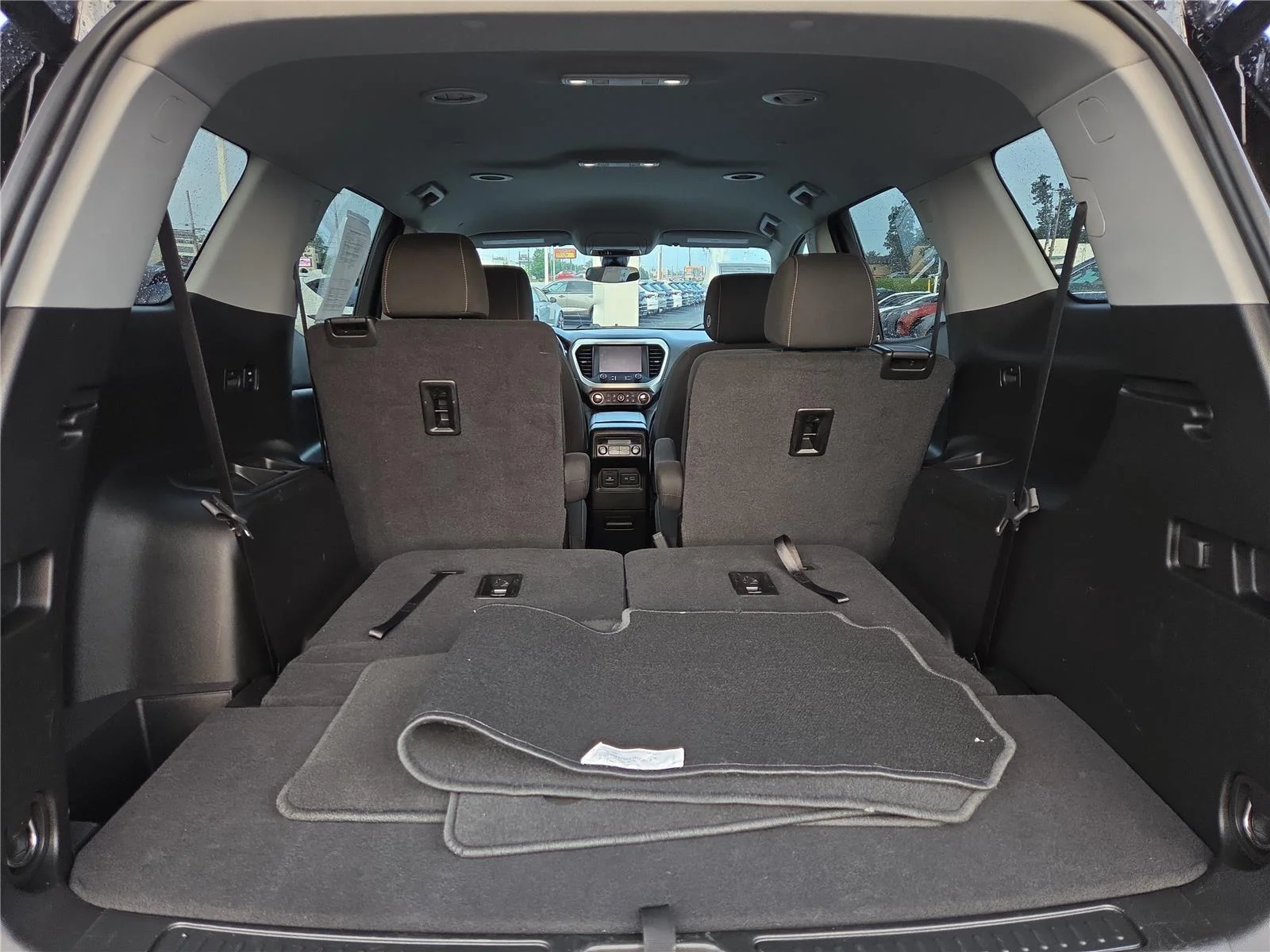 Used 2023 Ebony Twilight Metallic GMC SLE image 34