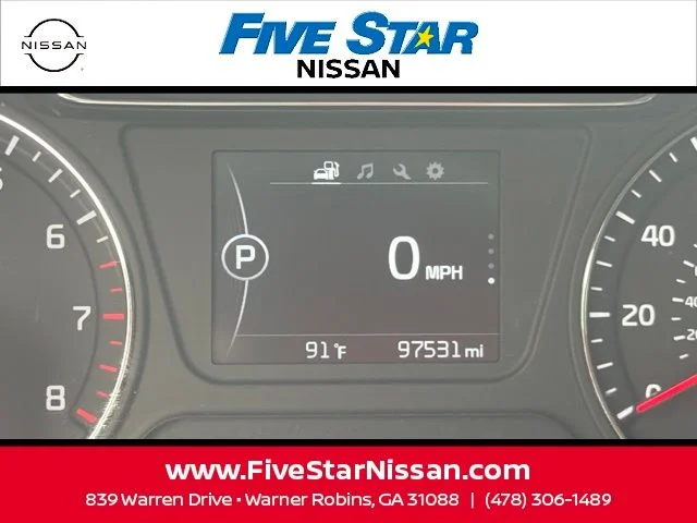 Used 2018 Silver Kia LX image 21