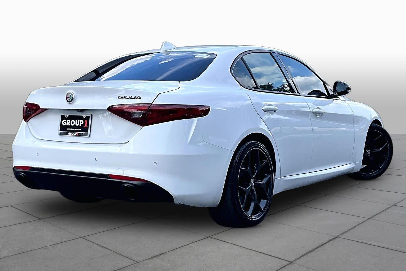 Used 2019 Alfa White Alfa Romeo  image 13