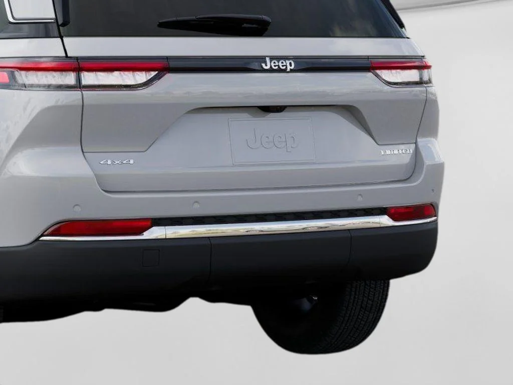 New 2025 Bright White Clear-Coat Exterior Paint Jeep Limited image 13