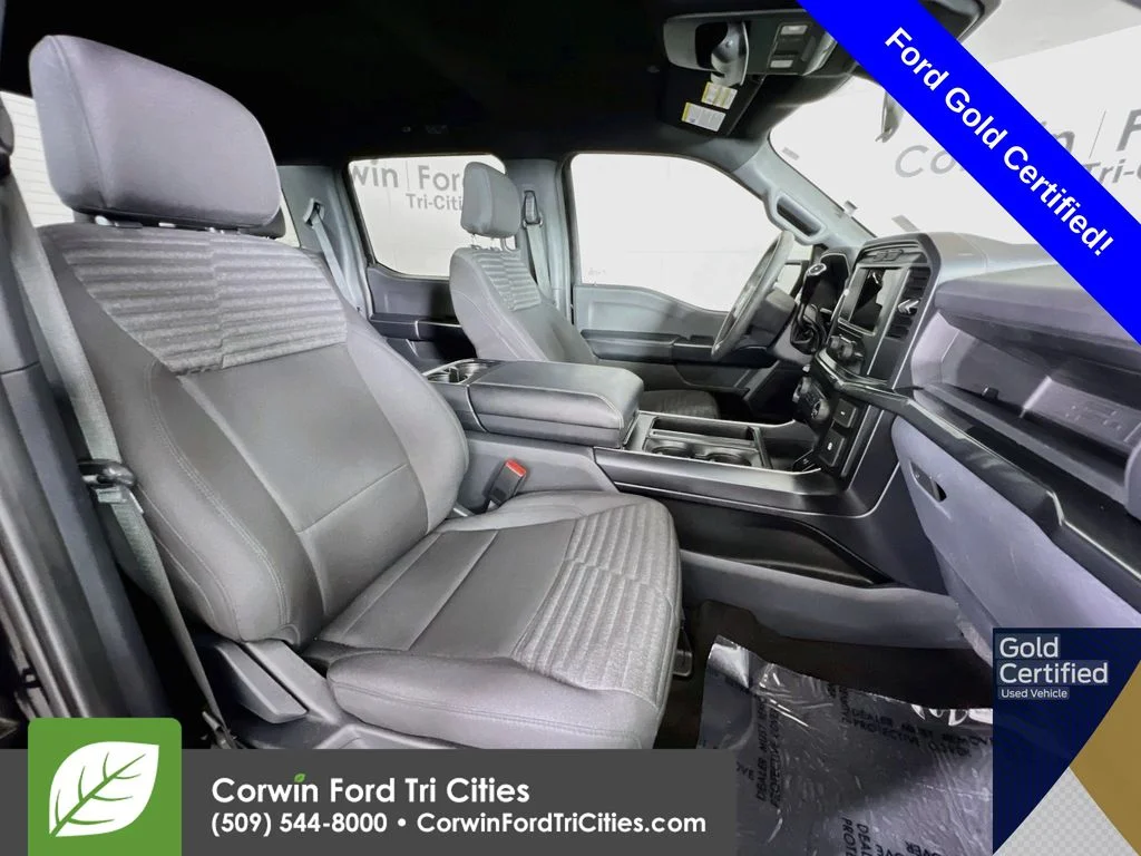 Used 2022 Black Metallic Ford XL image 16