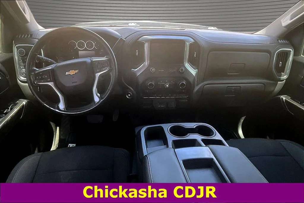 Used 2020 Gray Chevrolet LT image 7