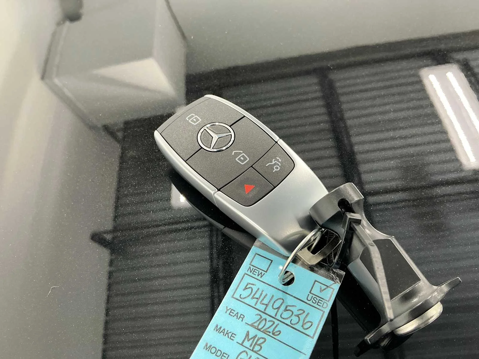 Certified Used 2026 Obsidian Black Metallic Mercedes-Benz GLE 350 image 29