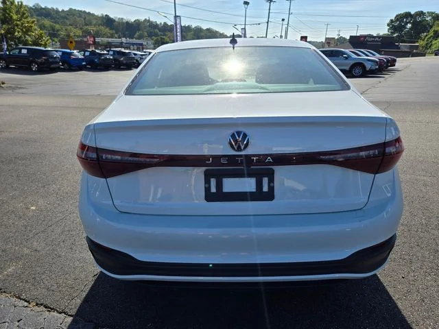 Used 2025 White Volkswagen 1.5T S image 7