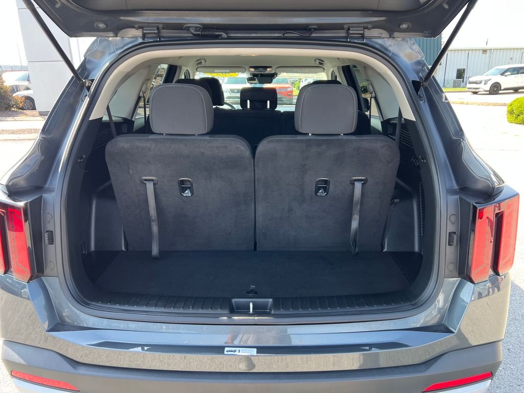 Used 2024 Gray Kia LX image 9