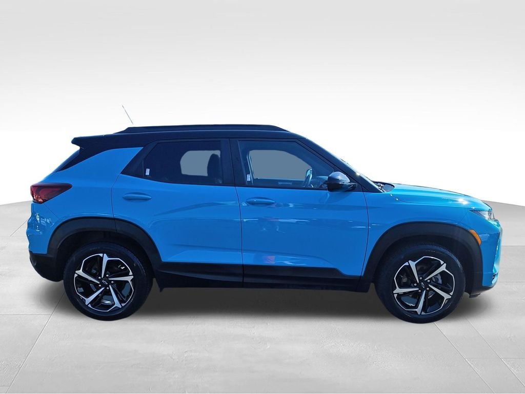Used 2021 Green Chevrolet RS image 6