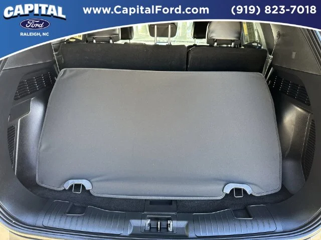 Used 2025 Gray Ford ST-Line image 16