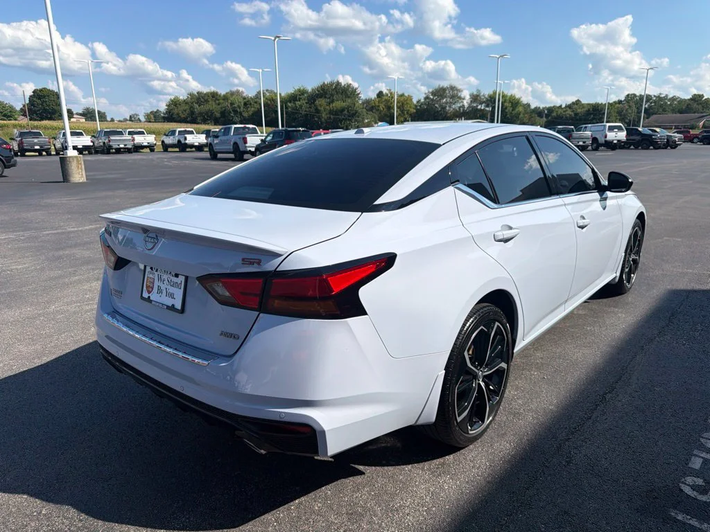 Used 2023 Gray Sky Pearl Nissan 2.5 SR image 5