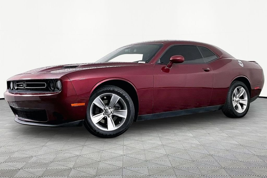 2018 Dodge Challenger SXT's photo