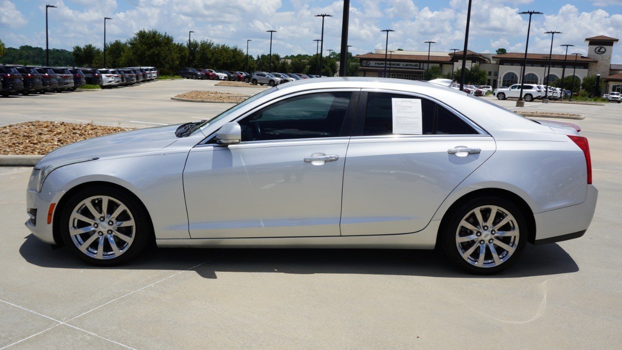 Used 2018 Silver Cadillac Luxury RWD image 5