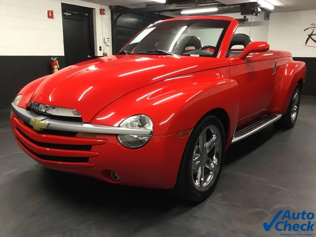 Used 2005 Red Chevrolet Base image 5