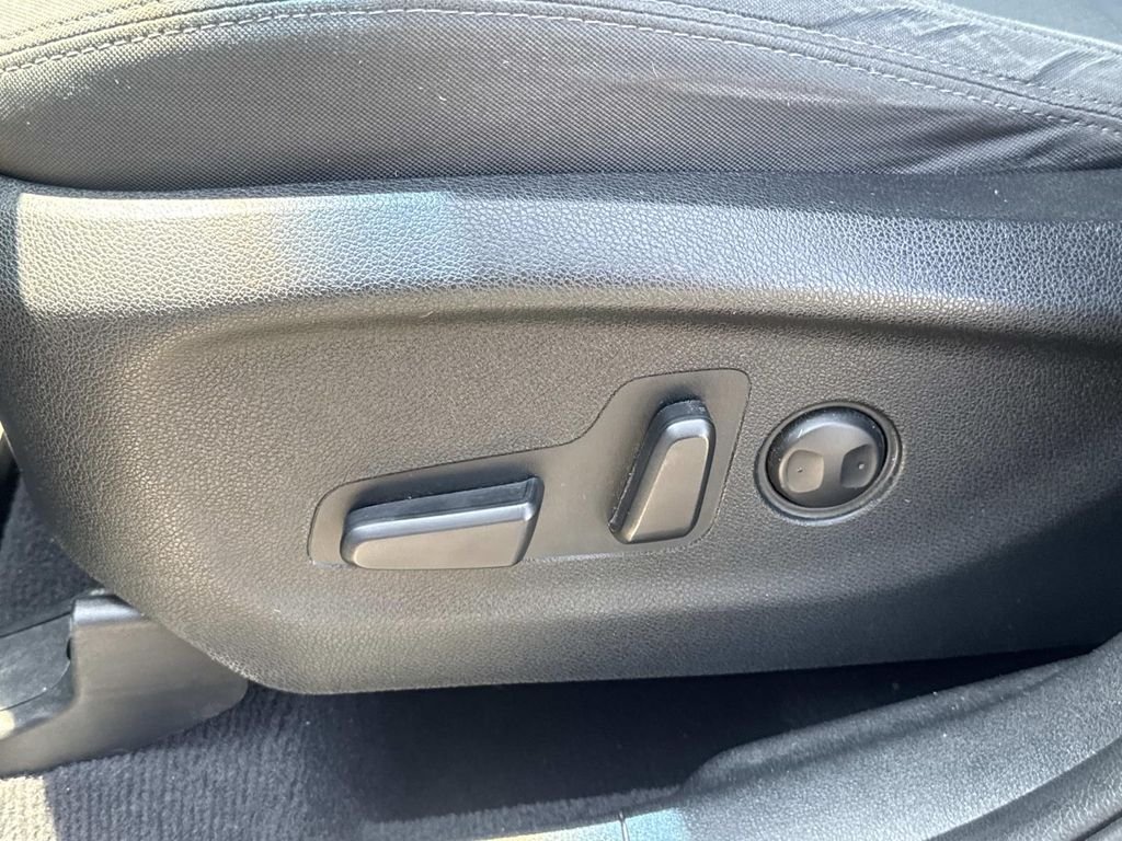 Used 2017 Titanium Silver Kia LX image 17