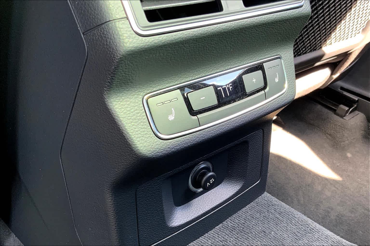 Used 2018 Manhattan Gray Metallic Audi Tech Premium Plus image 36