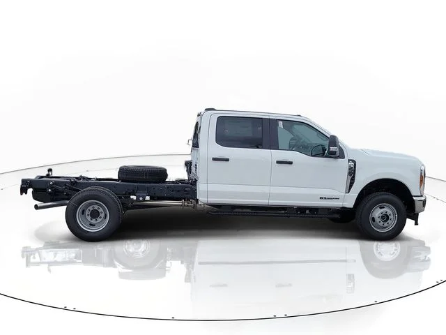 New 2026 Oxford White Ford XL image 4