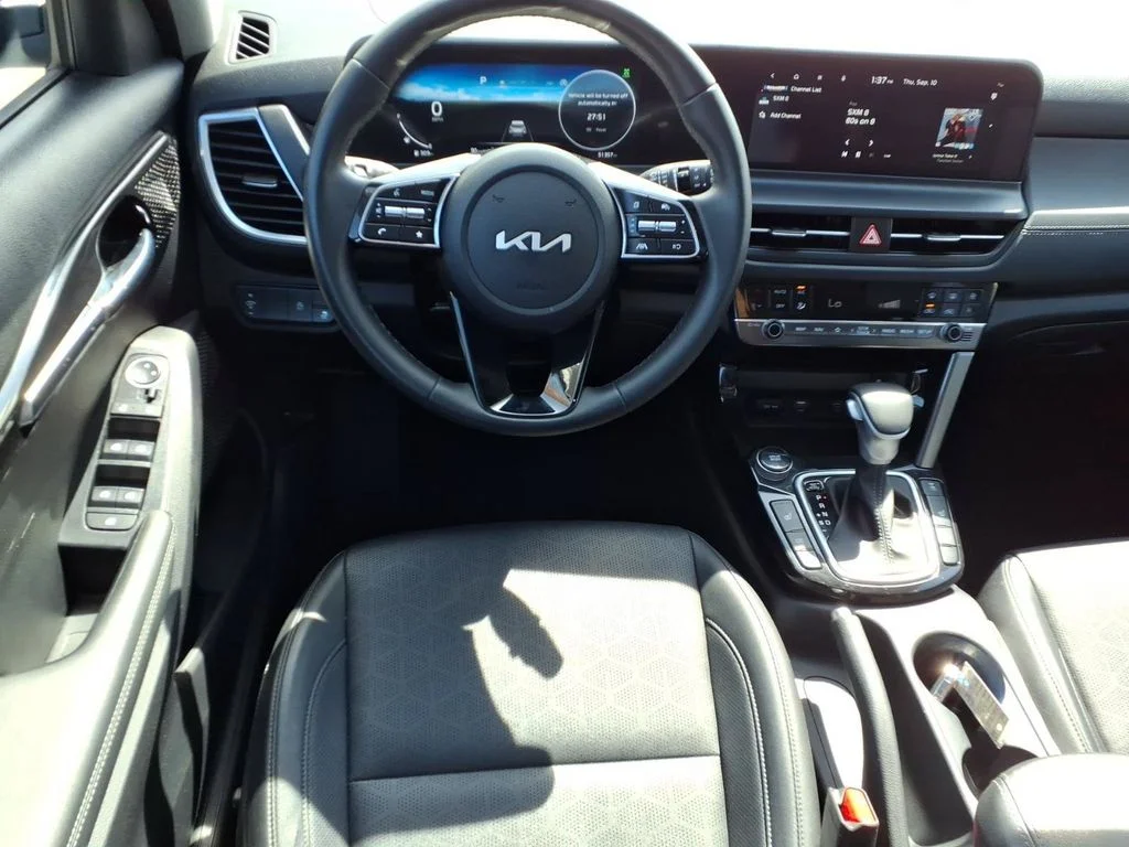 Used 2024 Blue Kia EX image 17