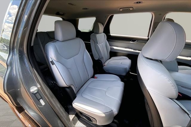 Used 2024 Gray Hyundai SEL image 17
