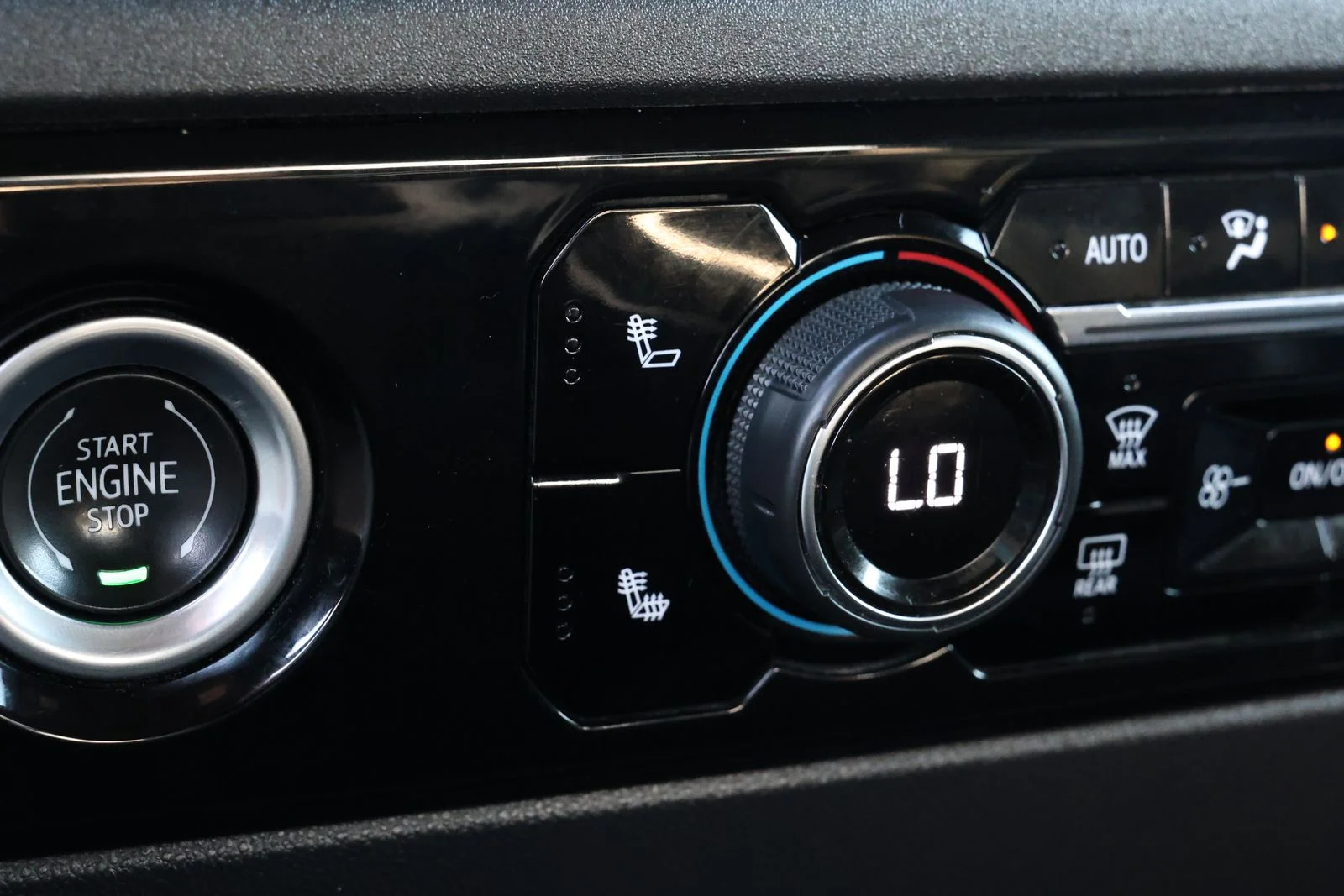 Used 2023 White Chevrolet LT image 3