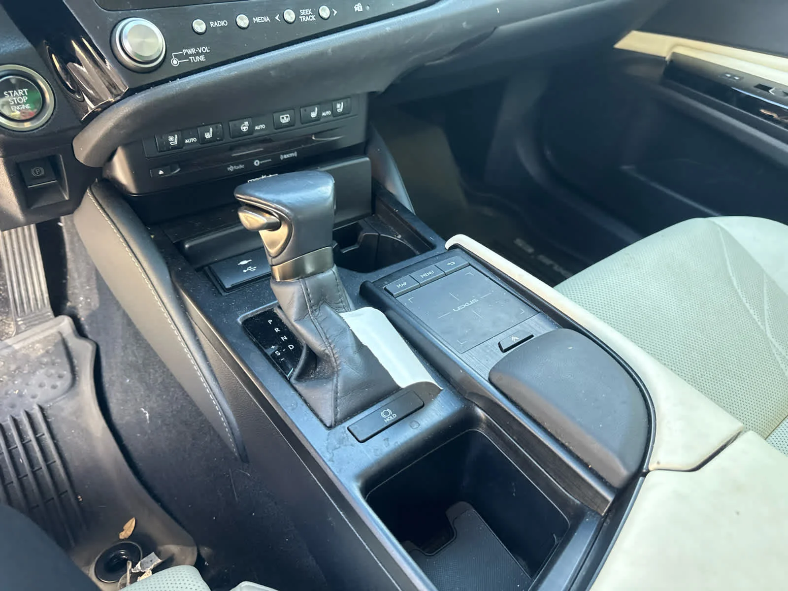 Used 2022 Caviar Lexus Ultra Luxury image 12