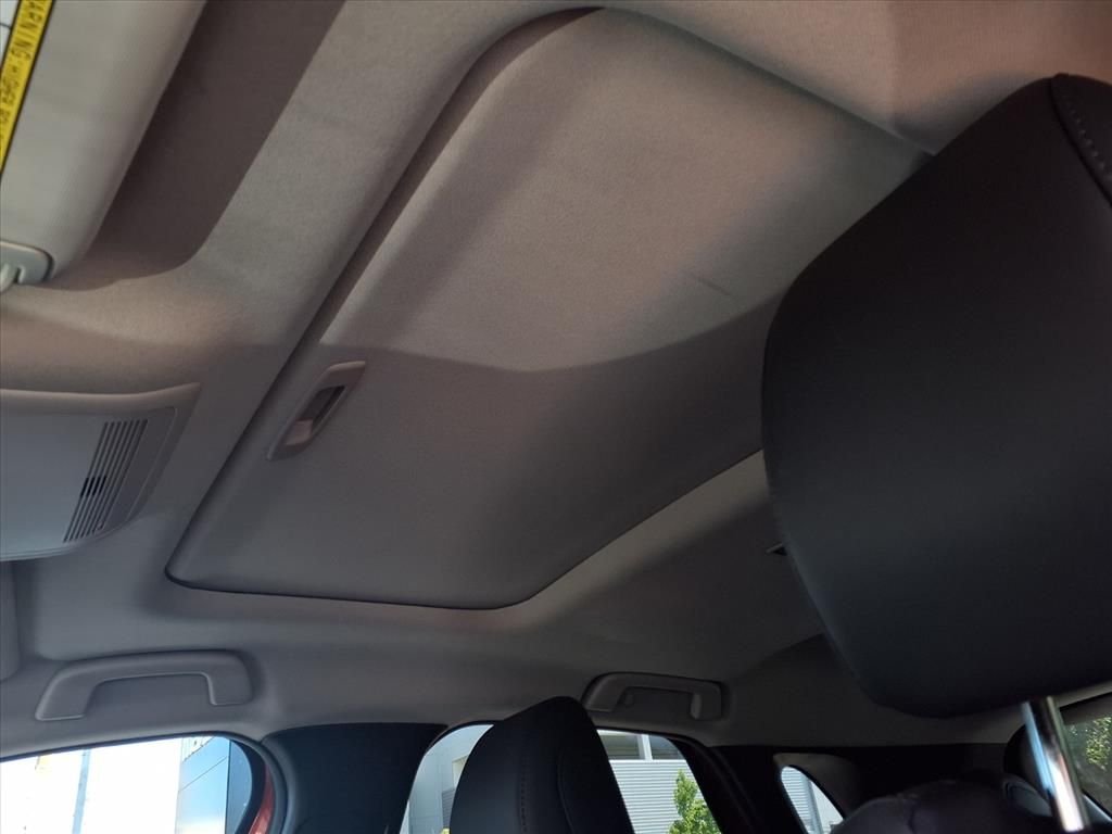 2025 Mazda CX-30 Premium - Photo 16