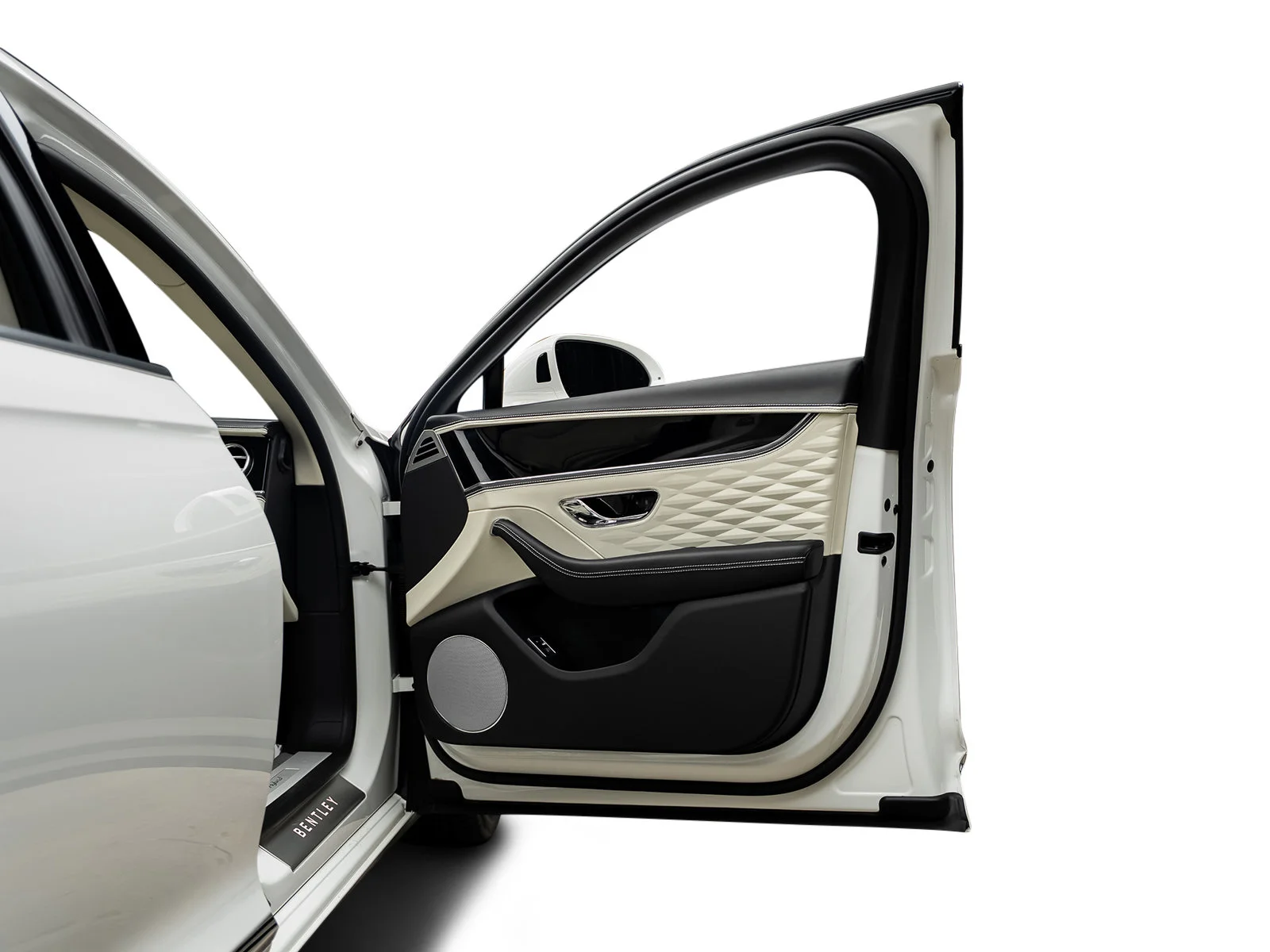 Used 2022 White Bentley  image 52